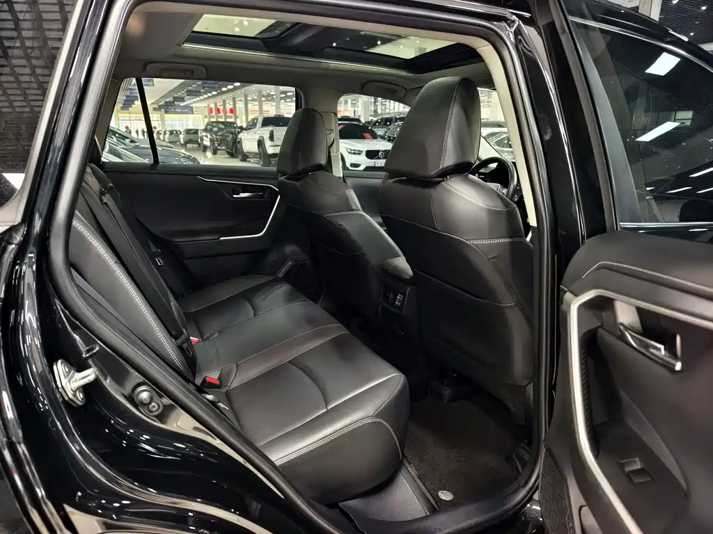 TOYOTA RAV4 RONGFANG