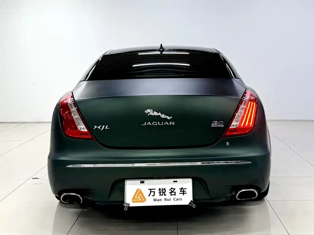 Jaguar XJ — миниатюра 4