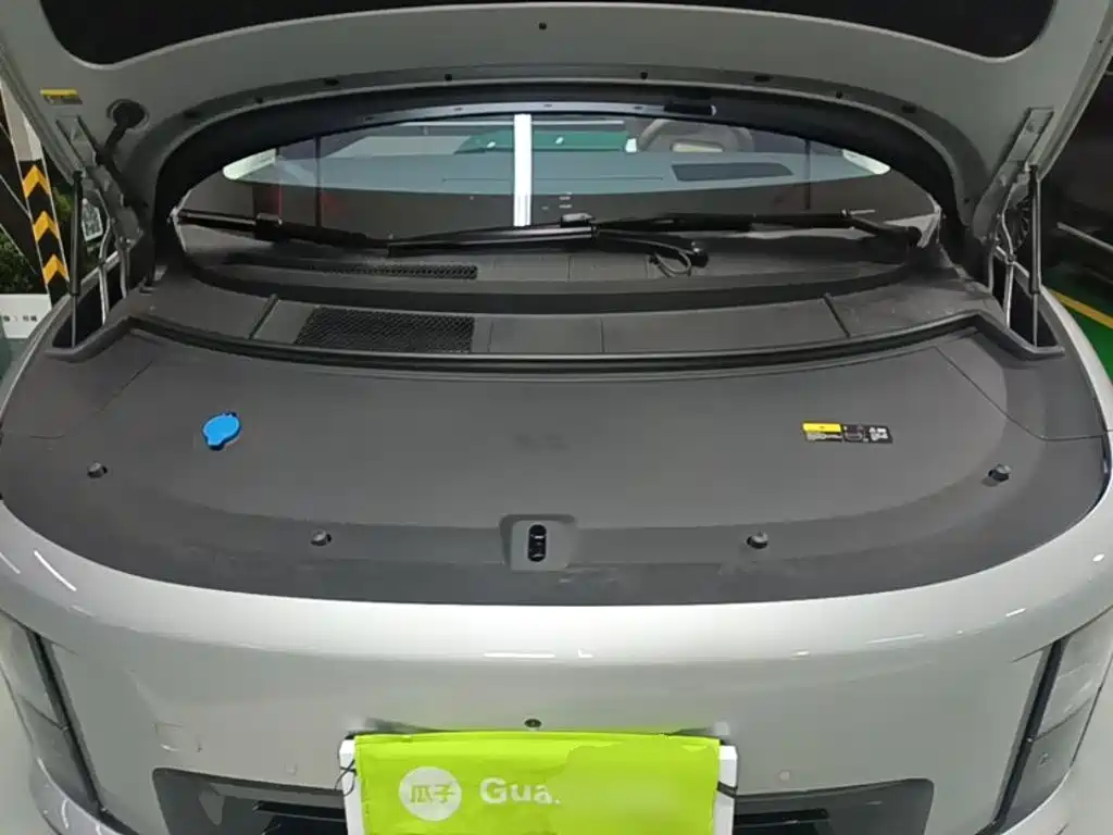 Li Auto Li i8 — миниатюра 20