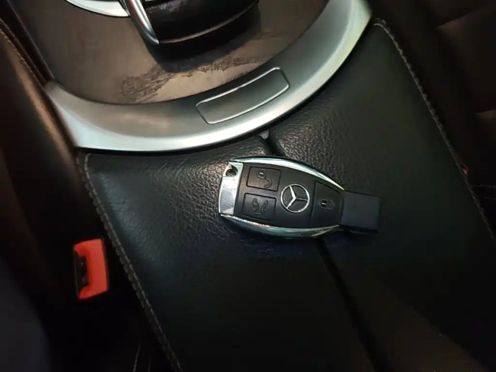 Mercedes-Benz C-Class — миниатюра 9