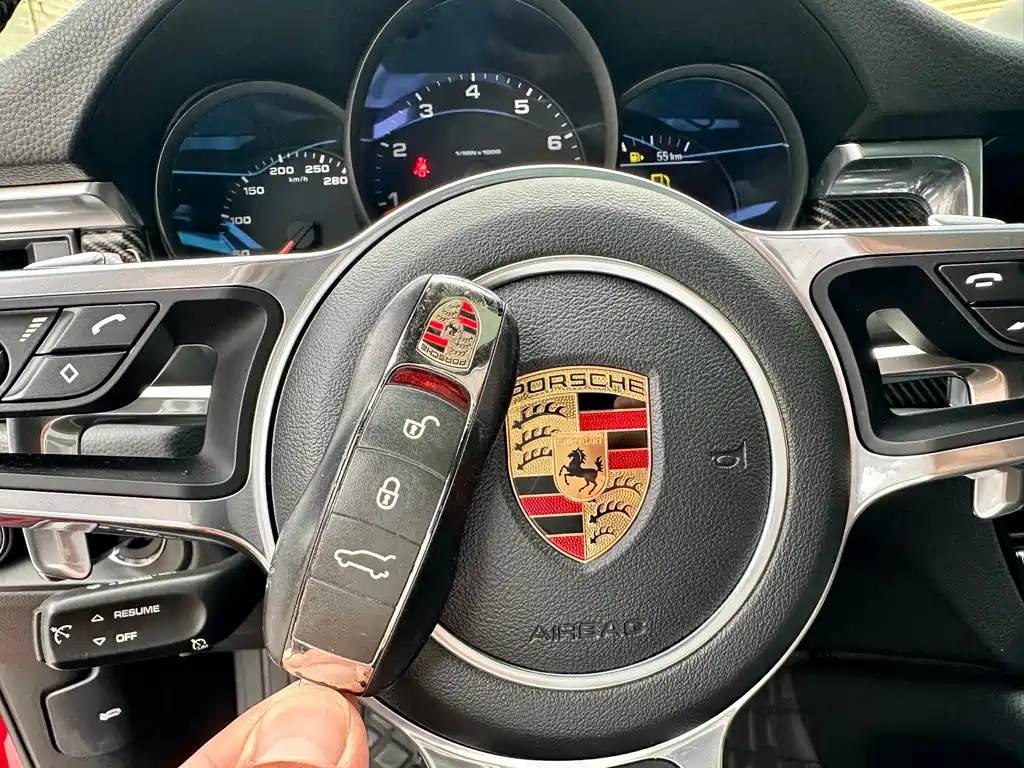 Porsche Macan - фото 26