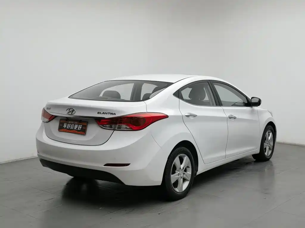 Hyundai Elantra Langdong — миниатюра 2
