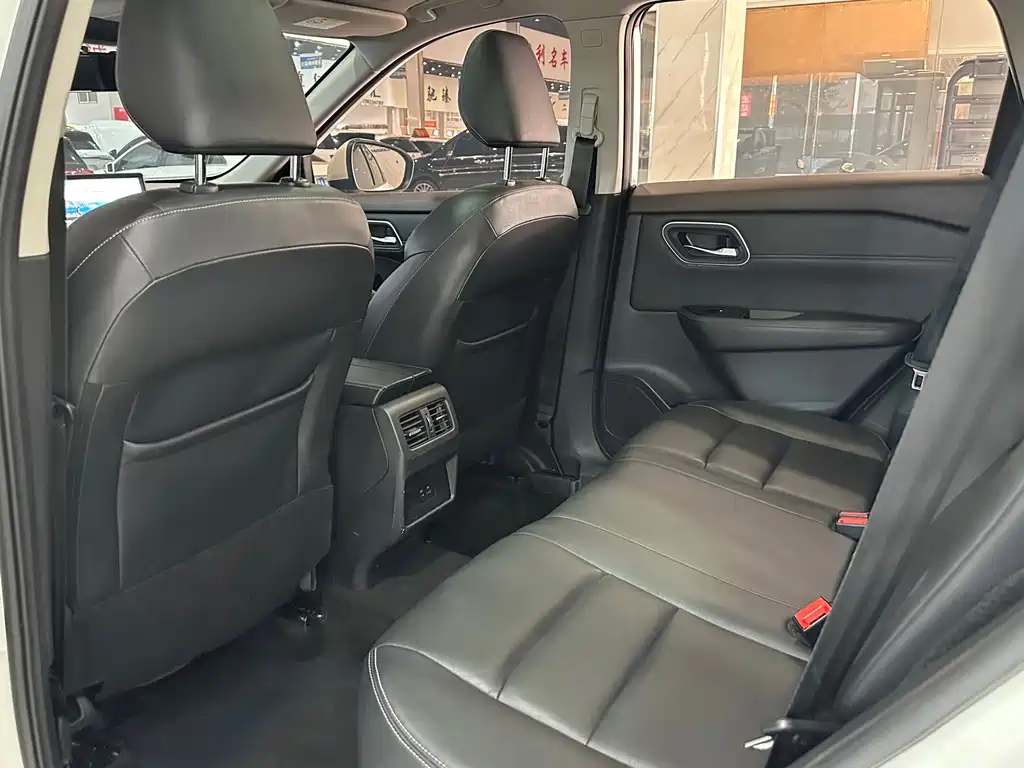 Nissan X-Trail — миниатюра 4