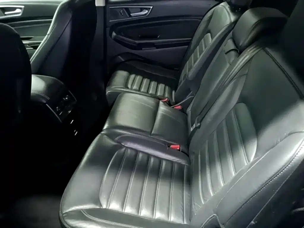 Ford Edge — миниатюра 17