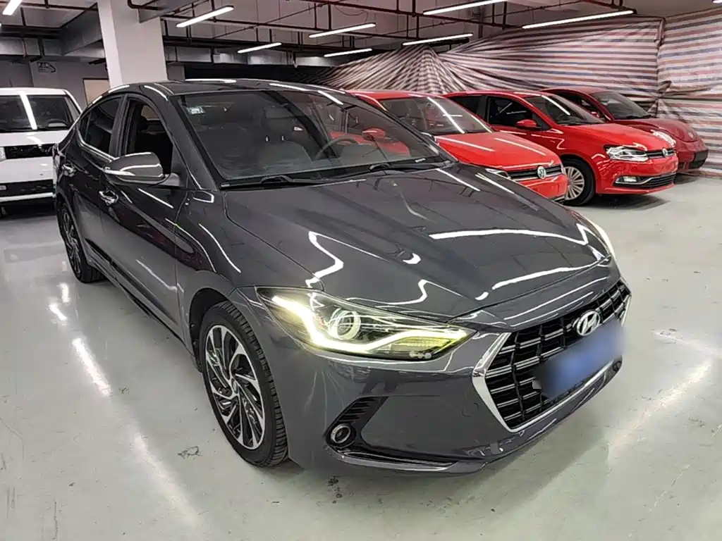 Hyundai Elantra — миниатюра 4