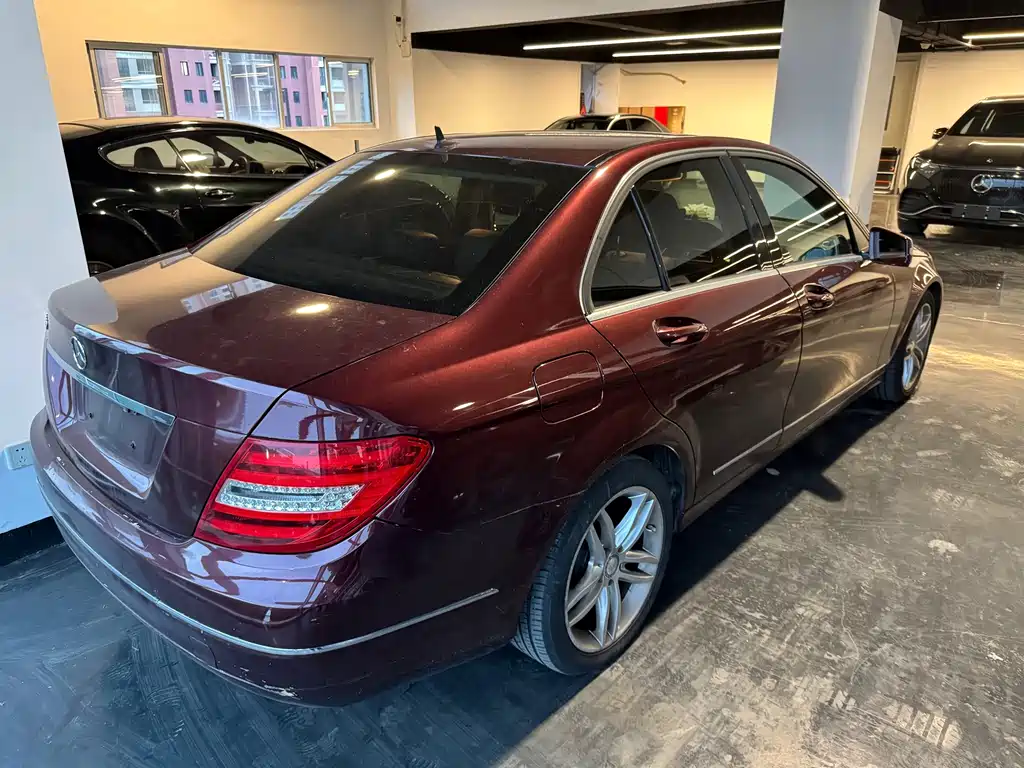 Mercedes-Benz C-Class — миниатюра 13