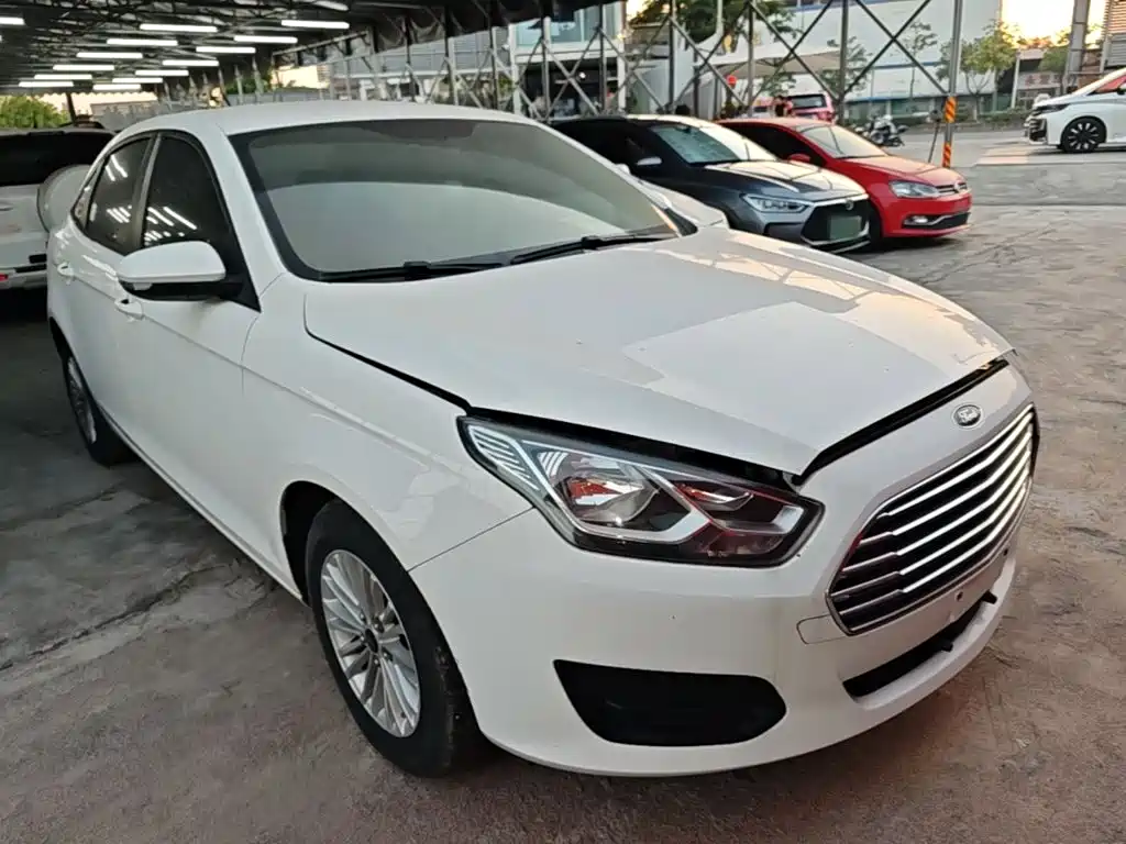 Ford Escort — миниатюра 4
