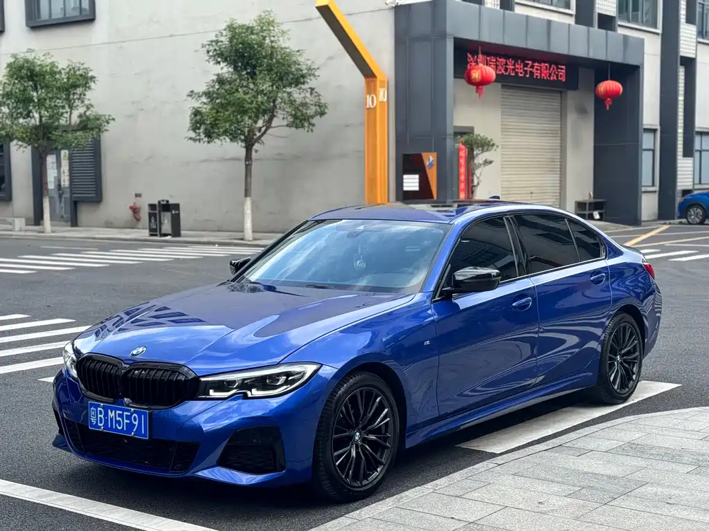 BMW 3 Series 2021