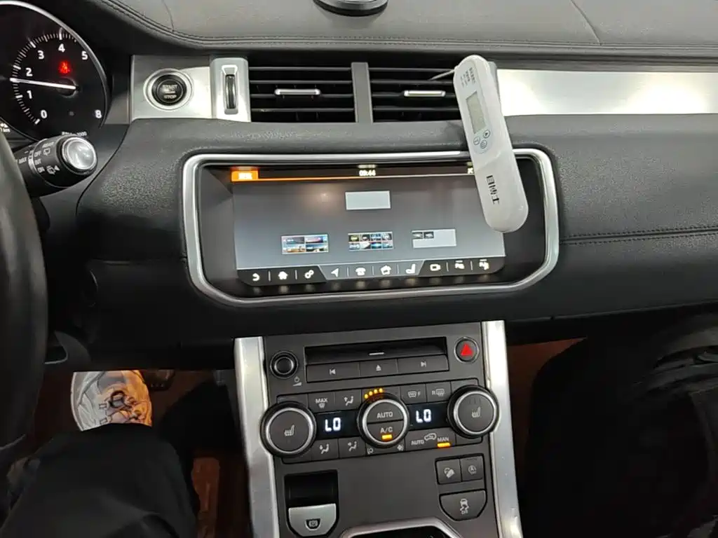 Land Rover Evoque — миниатюра 13