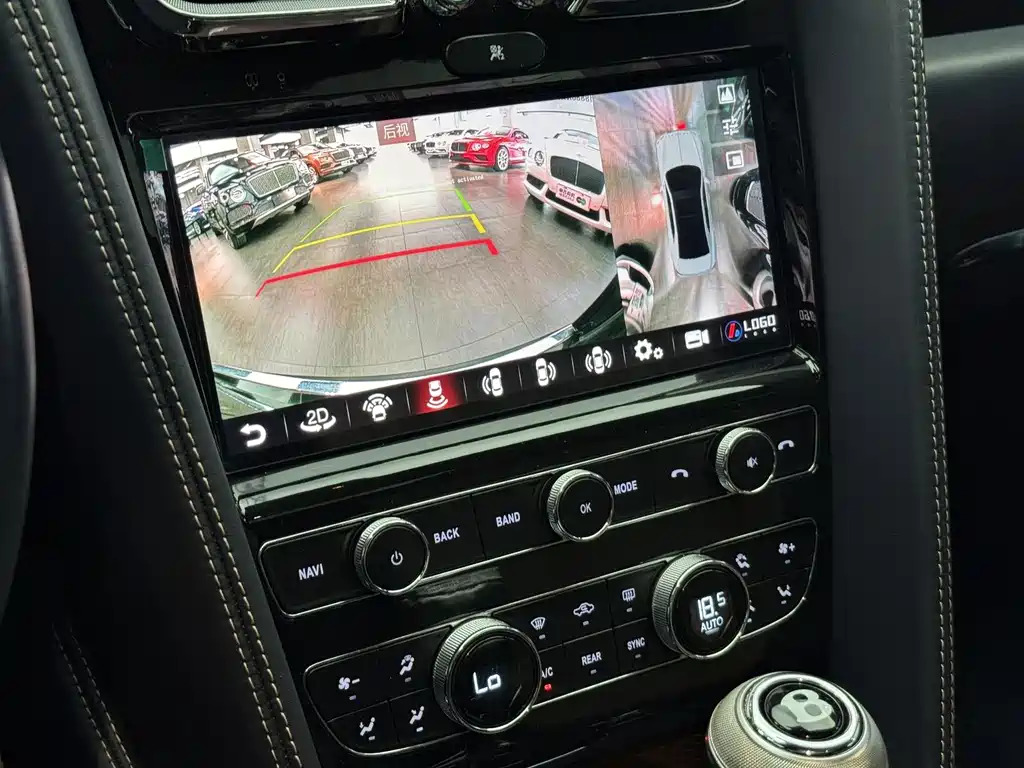 Bentley Flying Spur — миниатюра 10