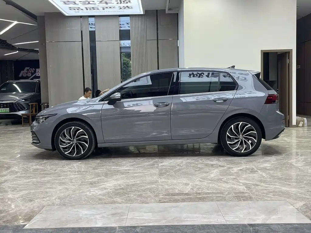 Volkswagen Golf — миниатюра 4