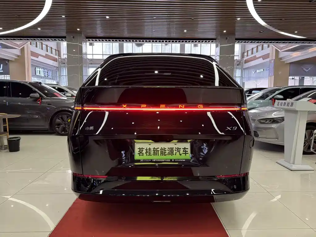 XIAOPENG X9