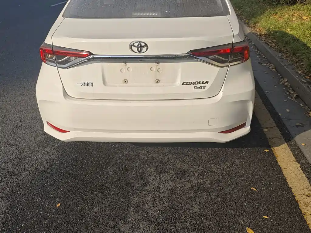 TOYOTA COROLLA