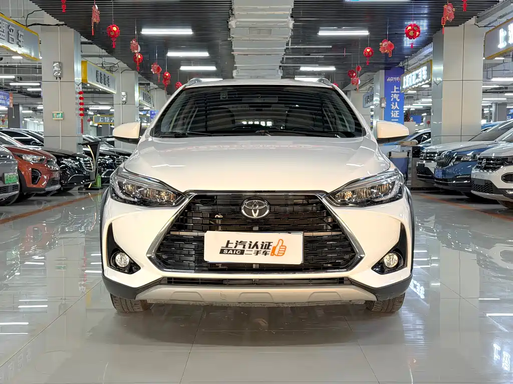 Toyota Yaris L 2022