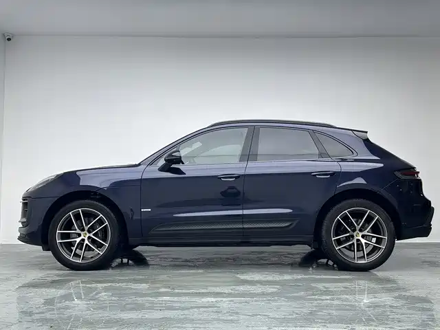 Porsche Macan — миниатюра 7
