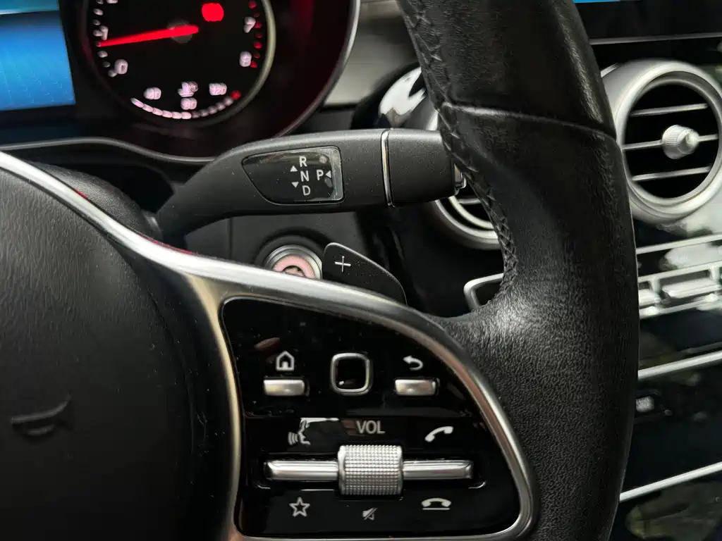 Mercedes-Benz GLC — миниатюра 12
