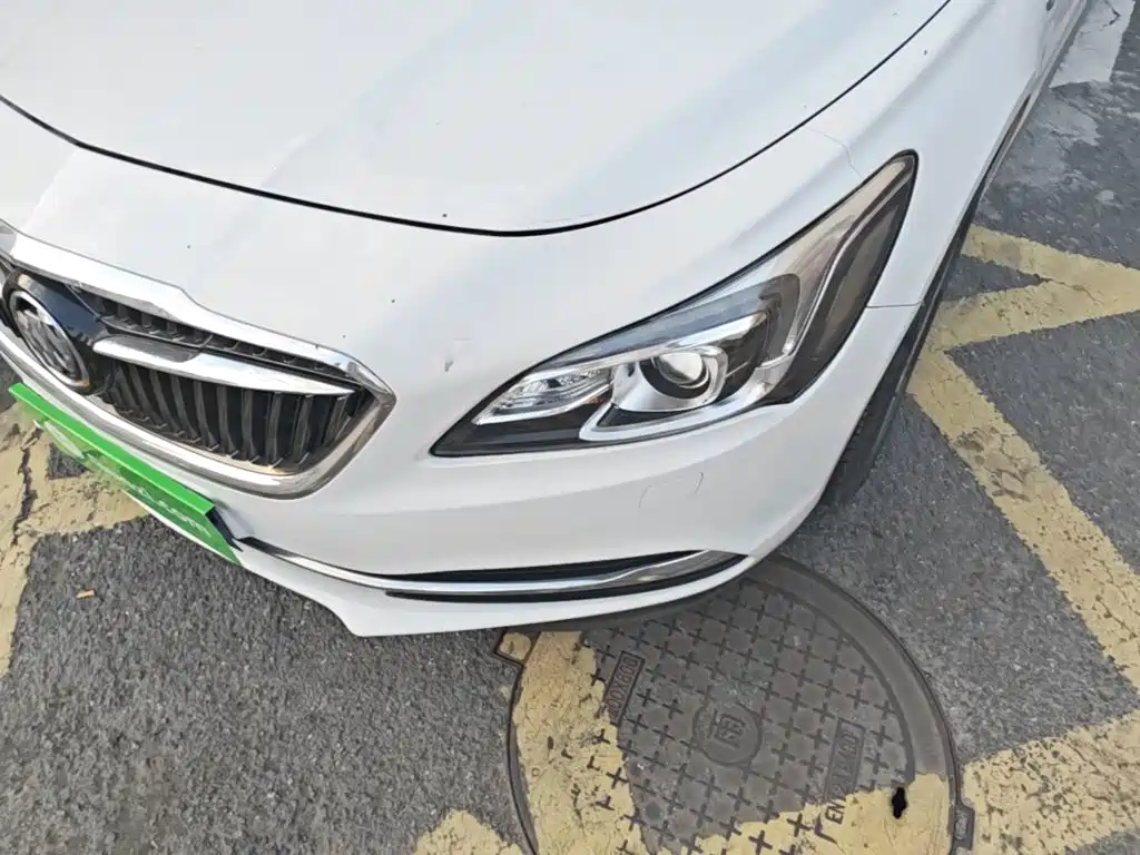 Buick LaCrosse — миниатюра 24