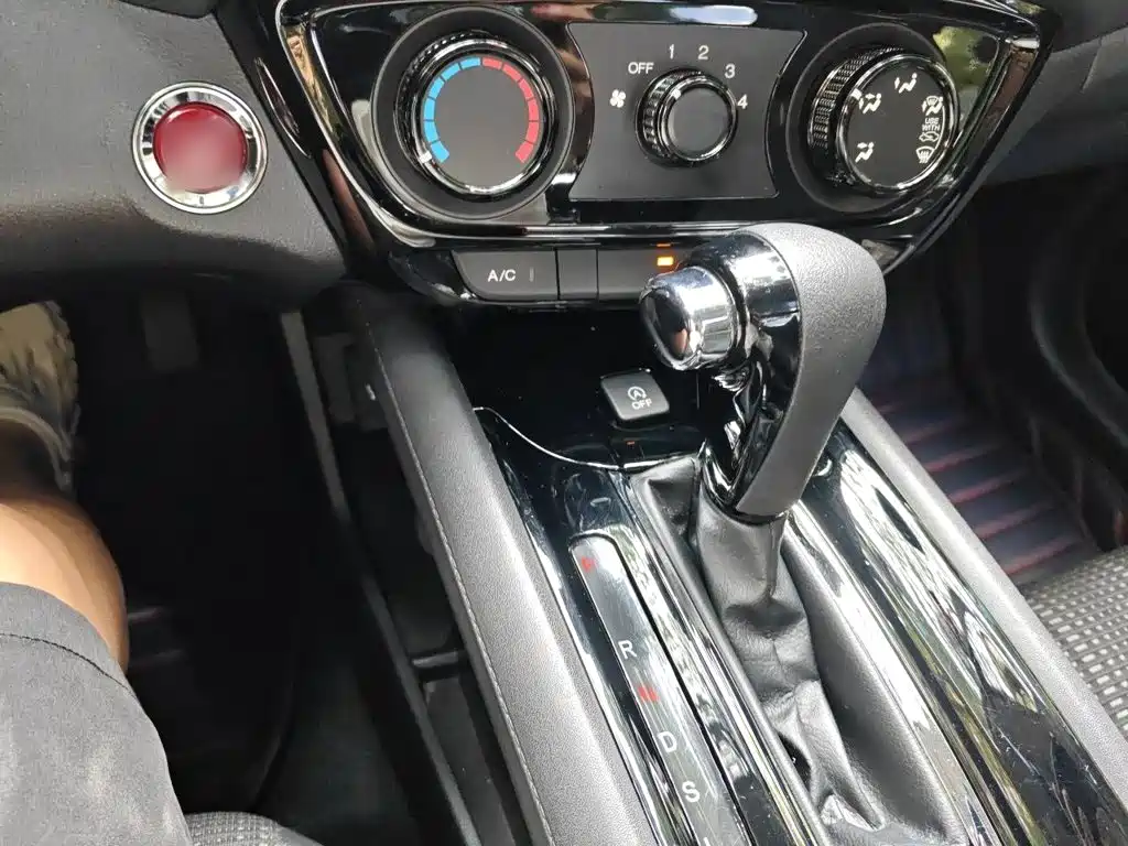 Honda Vezel — миниатюра 7