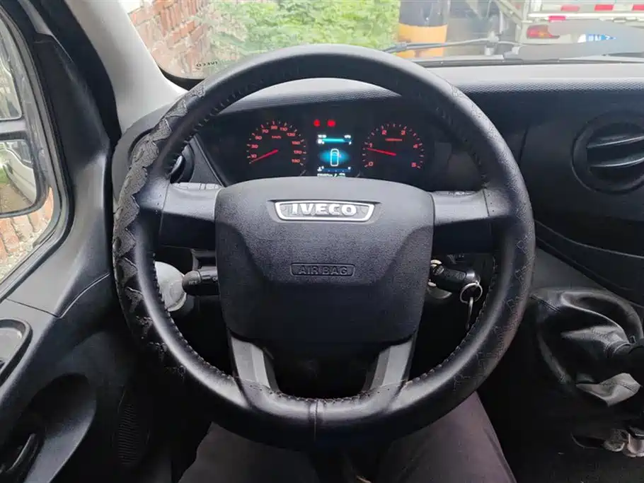 IVECO OUSHENG