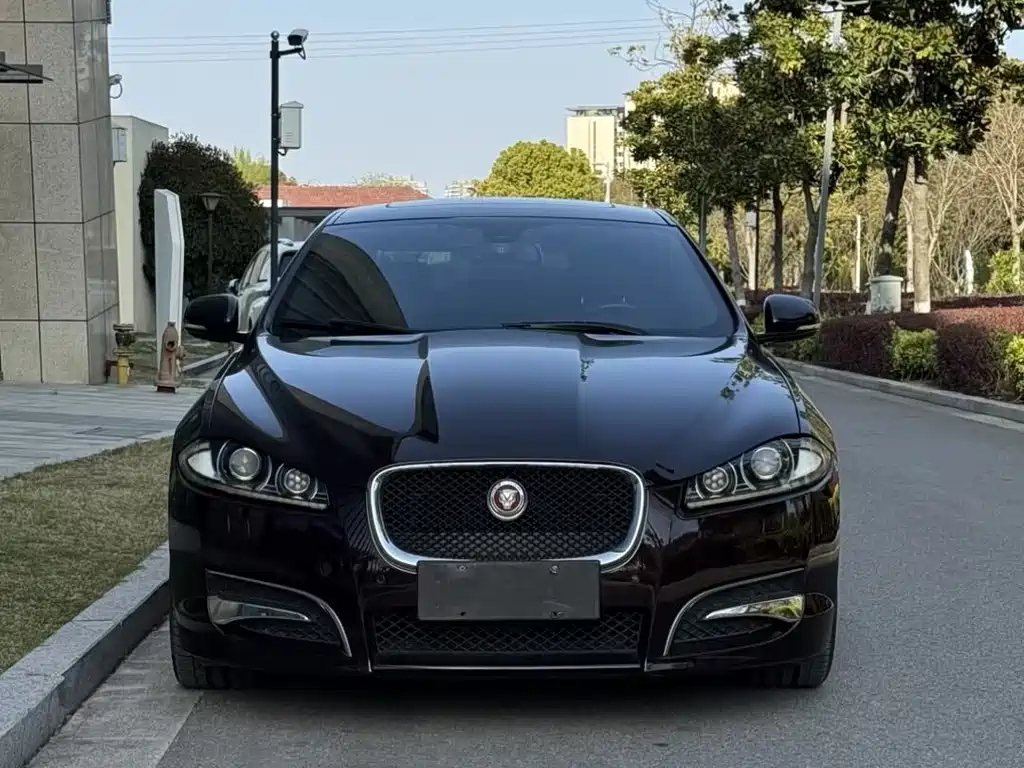 Jaguar XF — миниатюра 2
