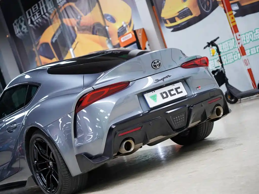 Toyota Supra — миниатюра 3