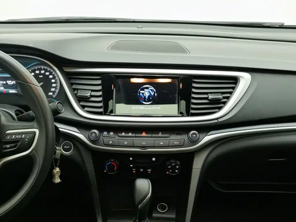 Buick Excelle — миниатюра 12