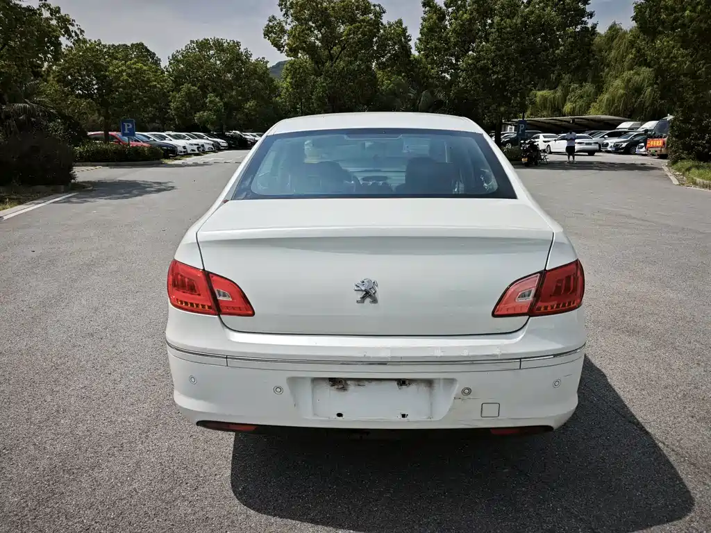 Peugeot 408 — миниатюра 5