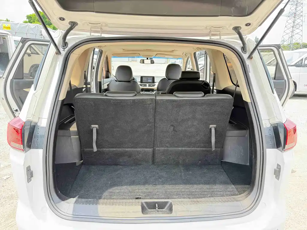 Baojun 360 — миниатюра 15