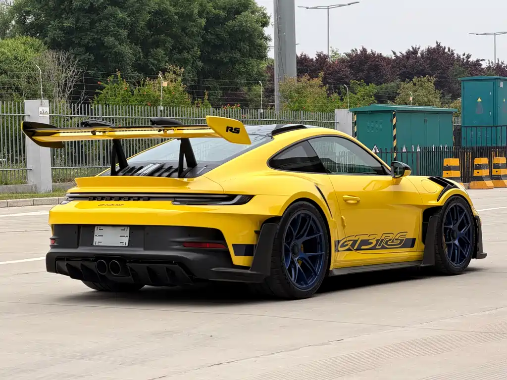 Porsche 911 2023 GT3 RS 4.0L