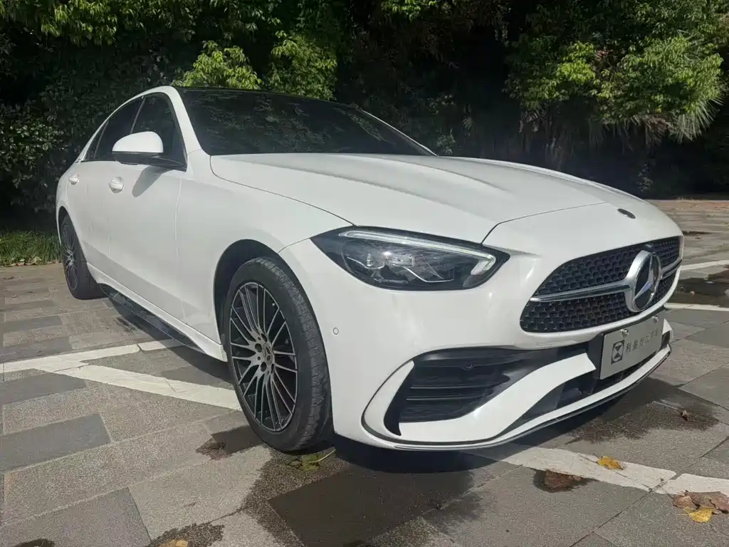 Mercedes-Benz C-Class — миниатюра 3