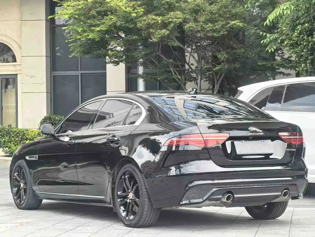 Jaguar XEL — миниатюра 7