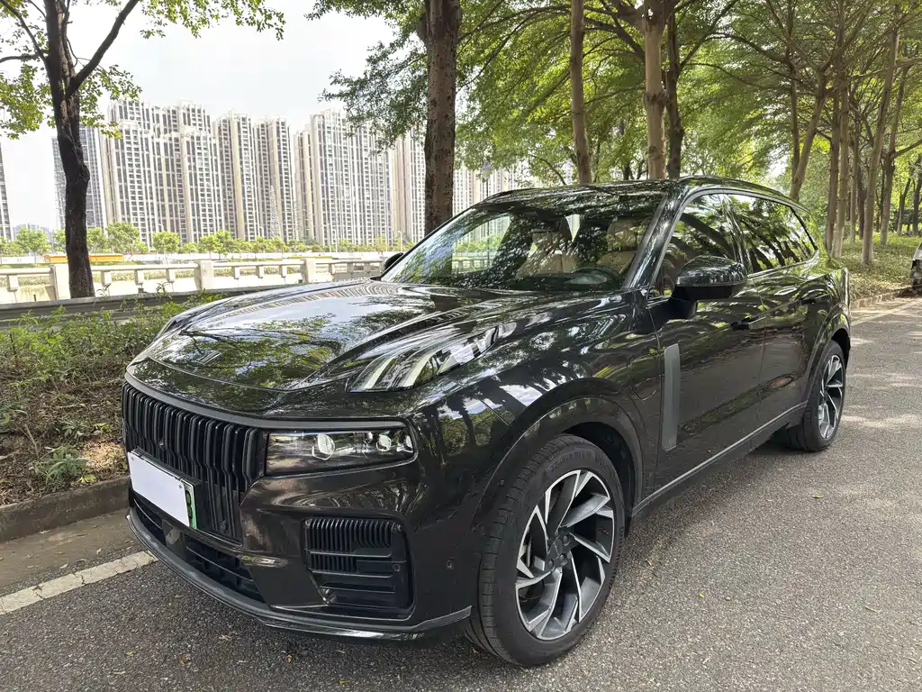 Lynk & Co 09 EM-P 2022