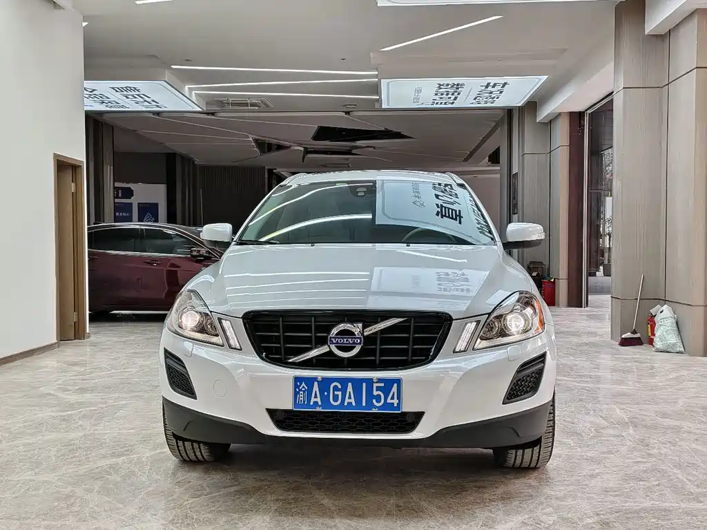 Volvo XC60 (Import) — миниатюра 2
