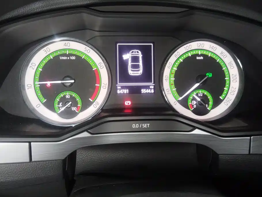Skoda Superb — миниатюра 14