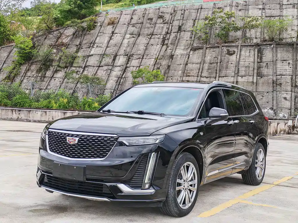 Cadillac XT6