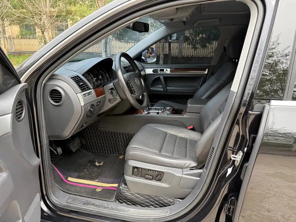 Volkswagen Touareg — миниатюра 4