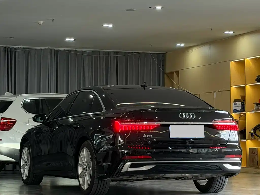 Audi A6L — миниатюра 7