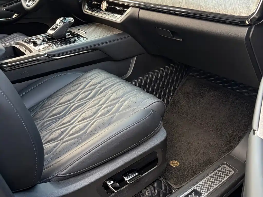 Tank 500 2022 3.0T Sport 5 мест