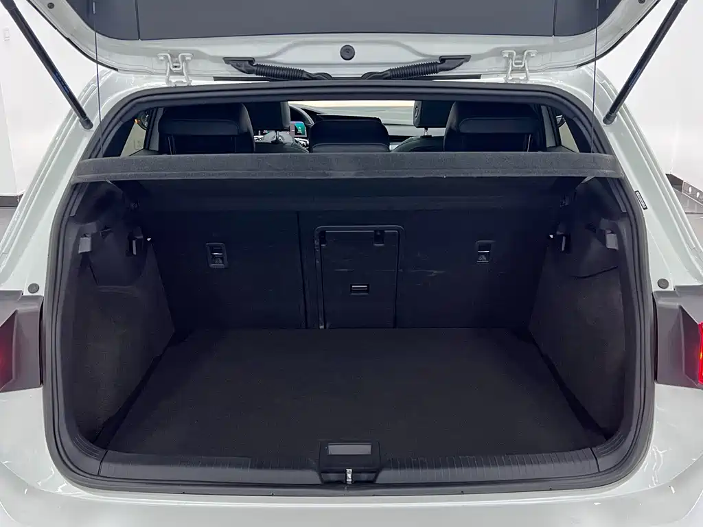 Volkswagen Golf — миниатюра 8