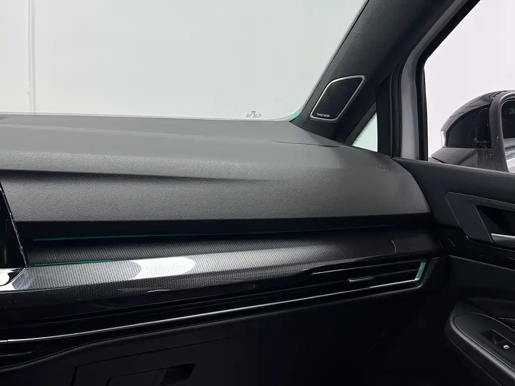 Volkswagen Golf — миниатюра 22