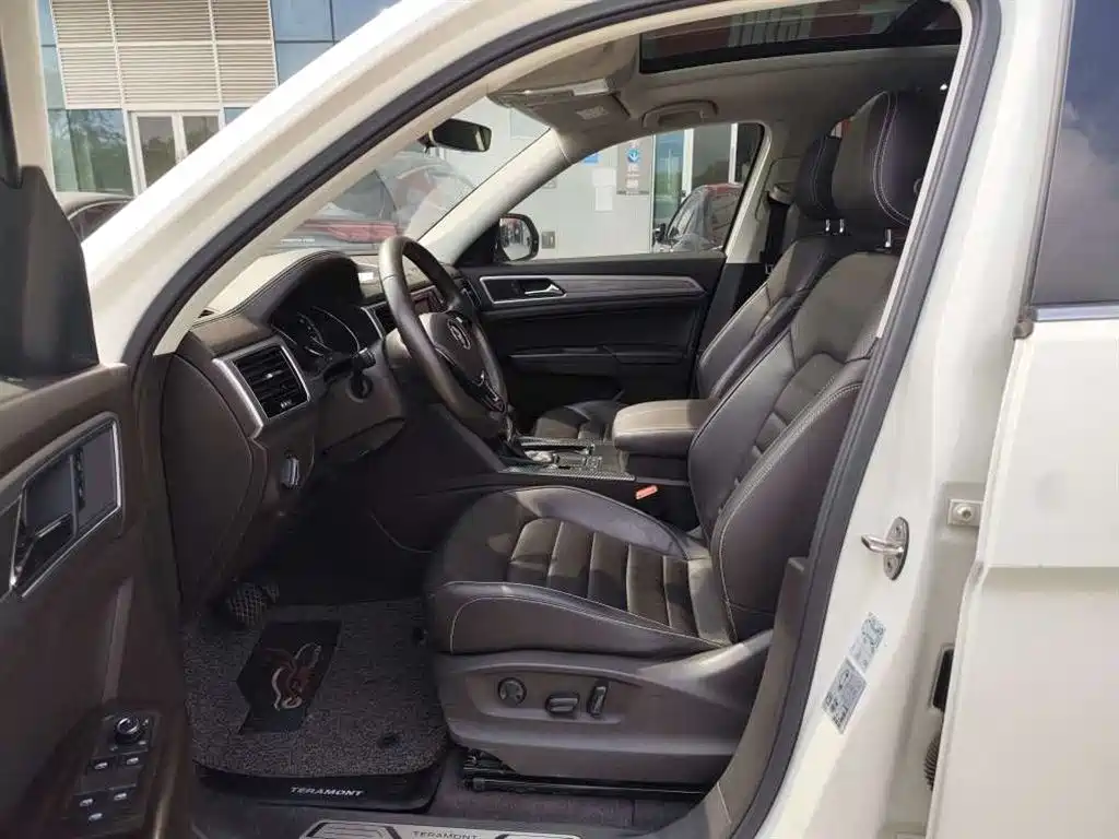 Volkswagen Teramont — миниатюра 6