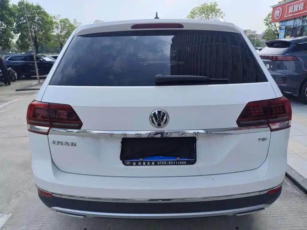Volkswagen Teramont — миниатюра 8