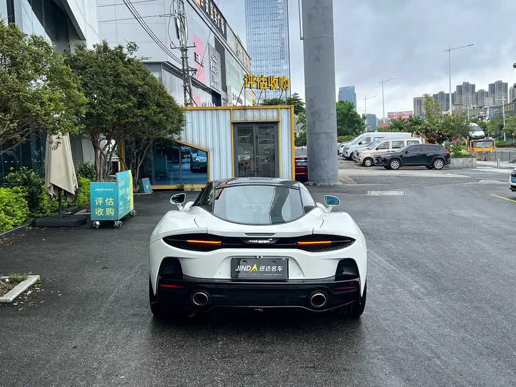 McLaren GT — миниатюра 14