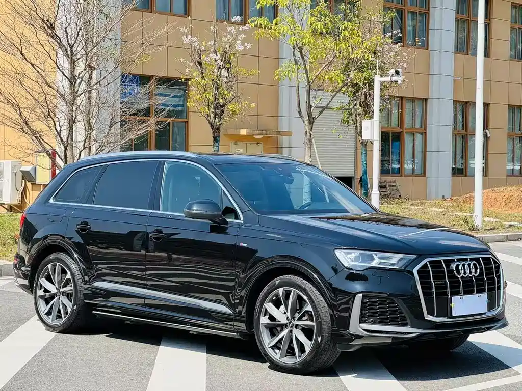 Audi Q7 2022