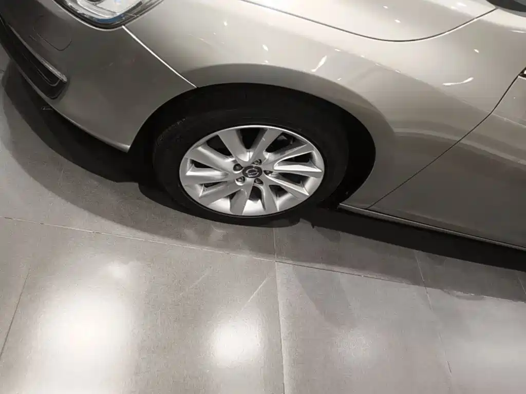Volvo S60 — миниатюра 23