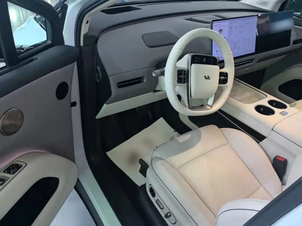 Li Auto Li i8 — миниатюра 16