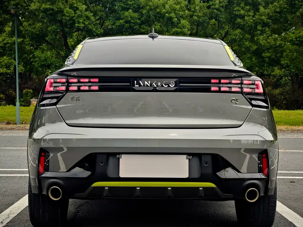 Lynk & Co 05 — миниатюра 5