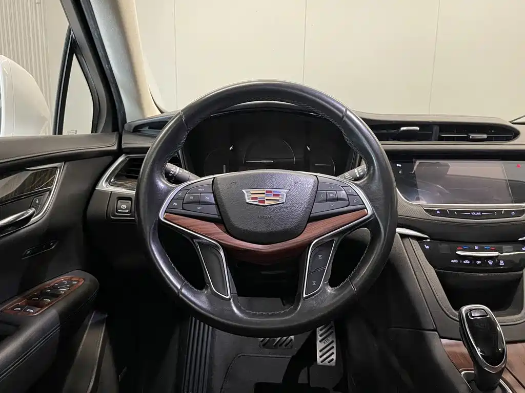 Cadillac XT5 — миниатюра 13