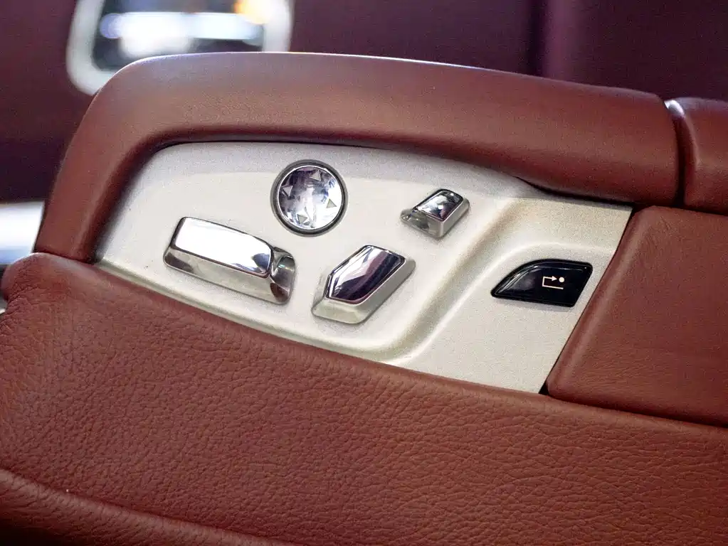 Rolls-Royce Ghost — миниатюра 12