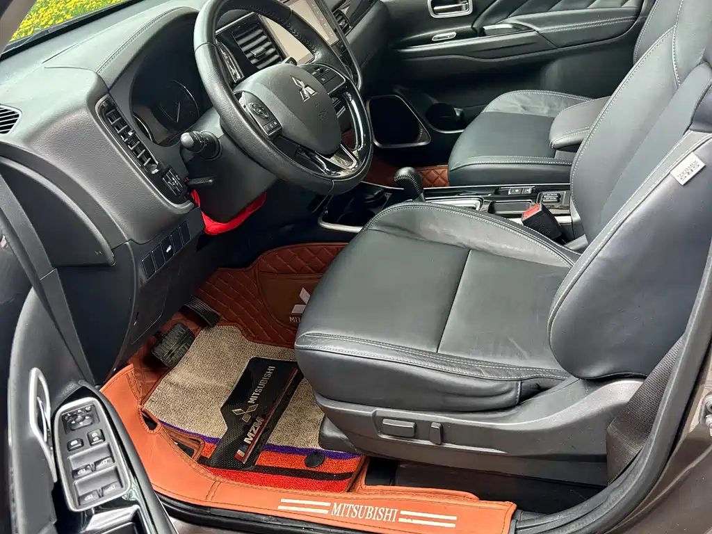 Mitsubishi Outlander 2019 2.0L Enjoy 7 мест VI